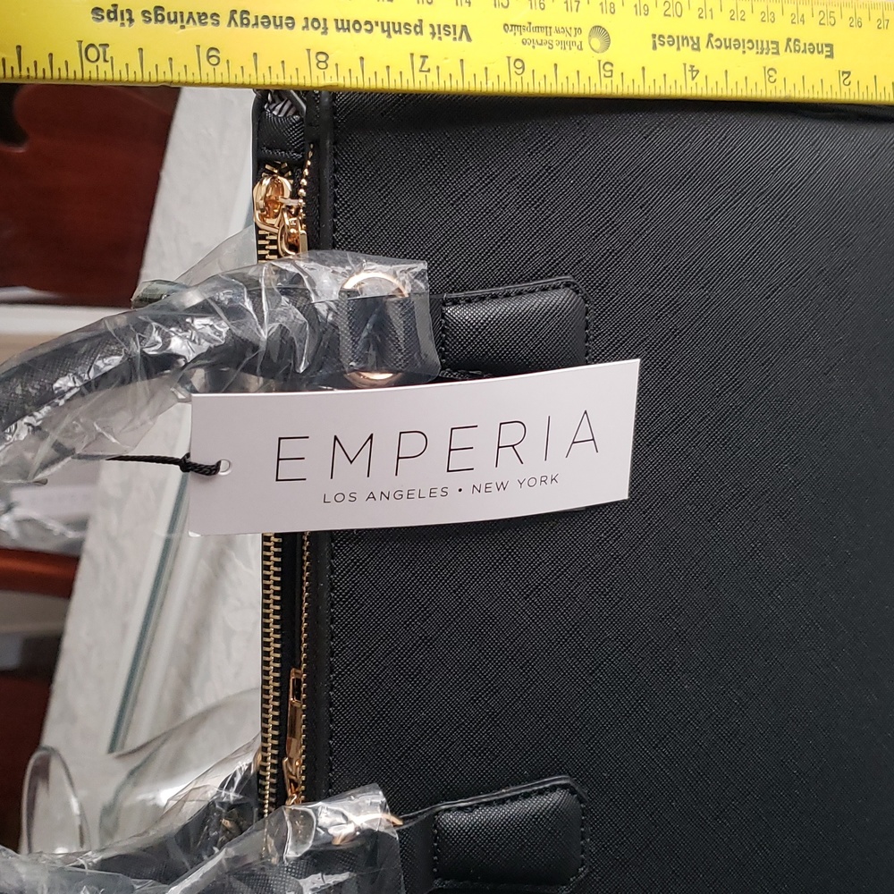 7X HOST PICK. NWT. 3 Pocket Emperia Purse With Handles or Shoulder Strap - Picture 3 of 8
